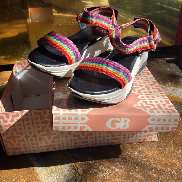 Gianni Bini Straight-Fire Rainbow 8.5 2” 🌈 - Picture 4 of 9